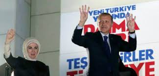 Παραίτηση Ερντογάν απαιτούν οι Τούρκοι