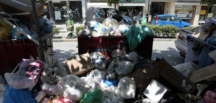 «Παρακαλούμε μην πετάτε σκουπίδια»… ο ΧΥΤΑ είναι κλειστός
