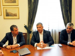 Ο Γ. Πατούλης ενημερώνει τον Στ. Θεοδωράκη για την ΠΝΠ