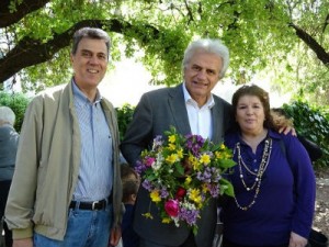 Ο δήμαρχος Αγ. Παρασκευής Γ. Σταθόπουλος στο ΚΑΠΗ για τον εορτασμό της Πρωτομαγιάς