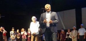 Ο δήμαρχος Αμαρουσίου στην παράσταση «Βίρα τις άγκυρες»