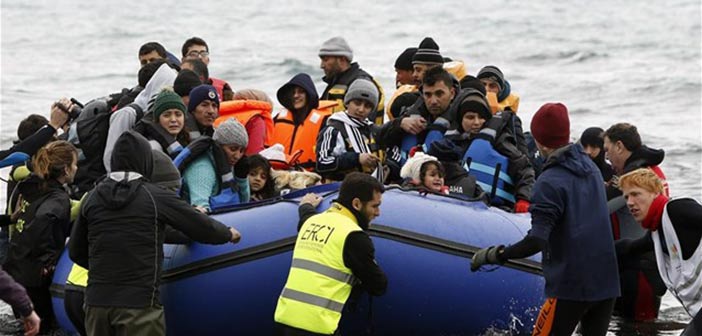 Σώοι 41 μετανάστες σε ιστιοφόρο ανοιχτά των Κυθήρων