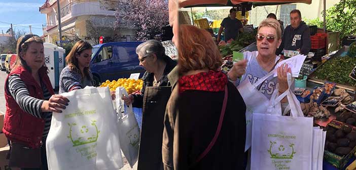 Συνεχίζεται η διανομή τσαντών πολλαπλών χρήσεων σε Λυκόβρυση και Πεύκη