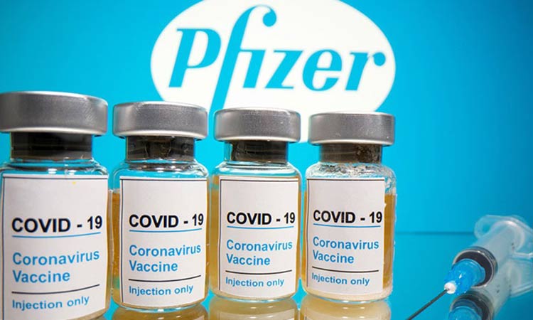 Εμβόλιο: «Ελαφρώς» λιγότερο αποτελεσματικό το σκεύασμα της Pfizer στην ινδική μετάλλαξη