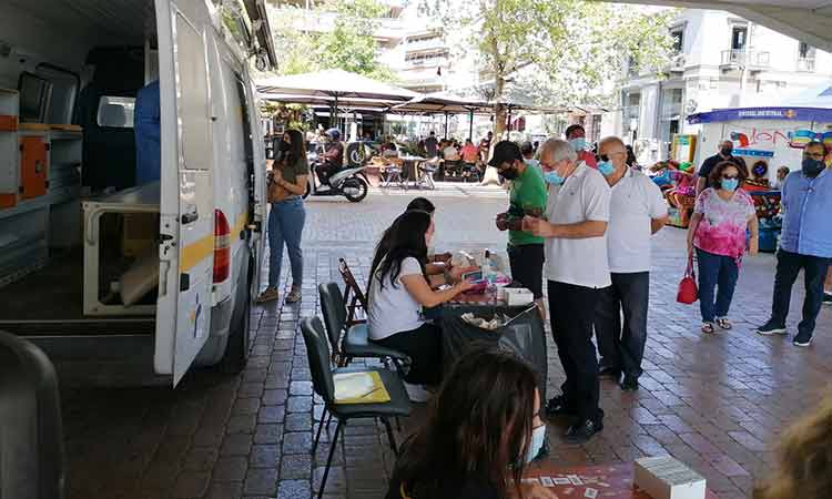 Δήμος Αμαρουσίου: «Ασπίδα» για τη δημόσια υγεία οι εμβολιασμοί και τα τεστ ταχείας ανίχνευσης