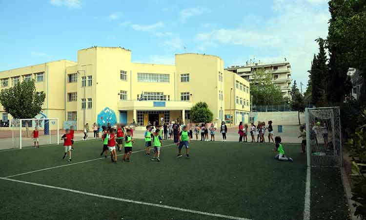 Εγκαινιάστηκε το νέο γήπεδο ποδοσφαίρου (5Χ5) στο 18ο Δημοτικό Σχολείο Αμαρουσίου