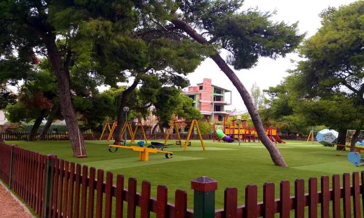 Στη διάθεση των Βριλησσιωτών, μετά από αρκετούς μήνες, η αναβαθμισμένη παιδική χαρά του πάρκου «Μίκης Θεοδωράκης»
