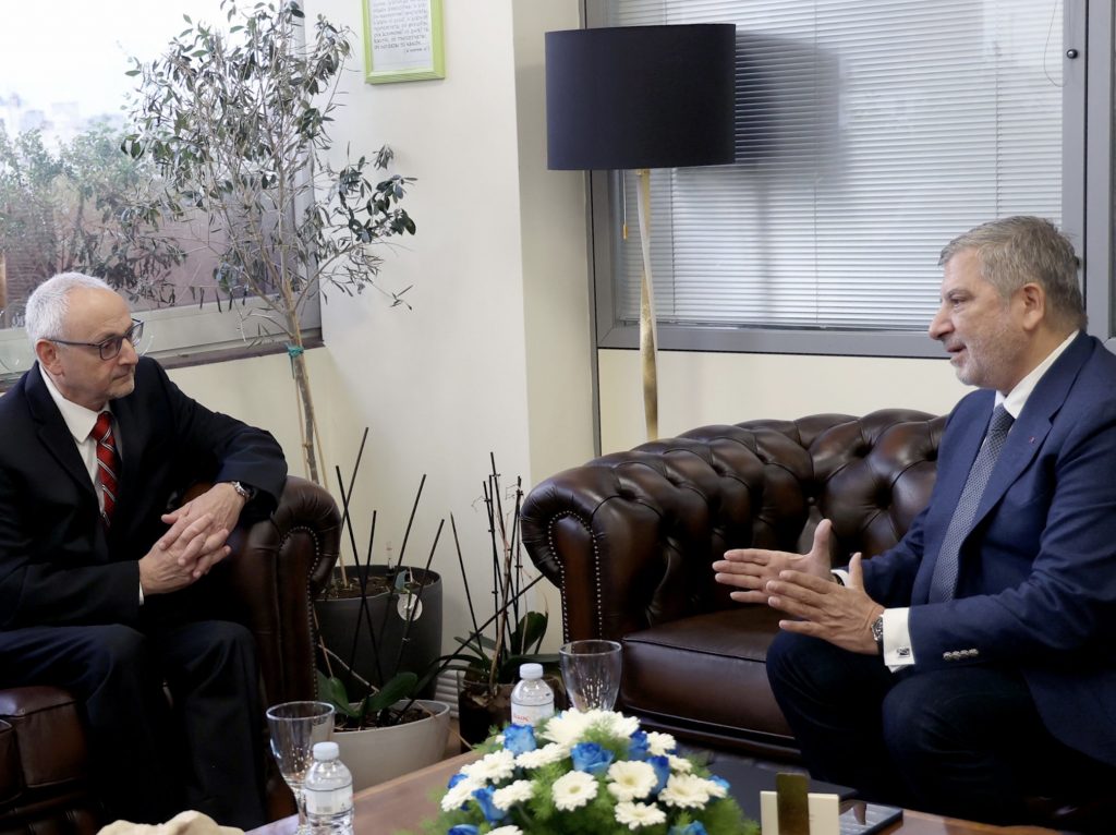 Συνάντηση του περιφερειάρχη Αττικής με τον πρέσβη του Ισραήλ στην Ελλάδα Νόαμ Κατς