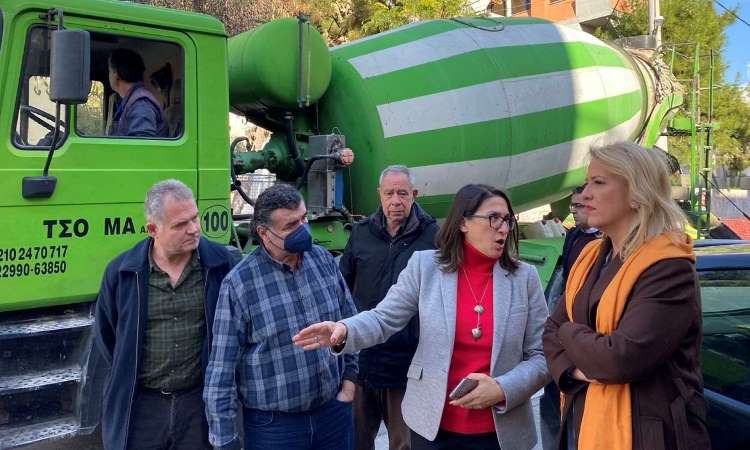 Επίσκεψη της Ρ. Δούρου στον Δήμο Αγίου Δημητρίου και συνάντηση με τη δήμαρχο Μ. Ανδρούτσου