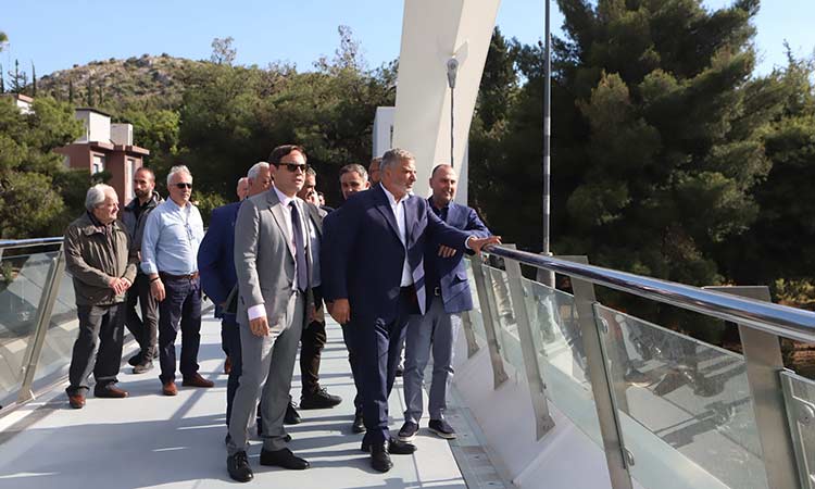 Παραδόθηκε στους πολίτες η νέα σύγχρονη πεζογέφυρα στο Χαϊδάρι, με χρηματοδότηση από την Περιφέρεια Αττικής