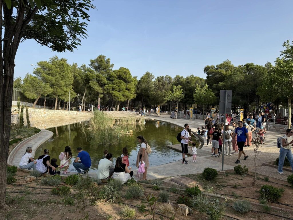 Με χαμόγελα ξεκίνησε το 2ο Παιδικό Φεστιβάλ Δήμου Βριλησσίων, αλλά ο καιρός μας τα… χάλασε