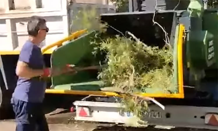 Νέος κλαδοτεμαχιστής βελτιώνει τη διαχείριση φυτικών απορριμμάτων στον Δήμο Παπάγου – Χολαργού