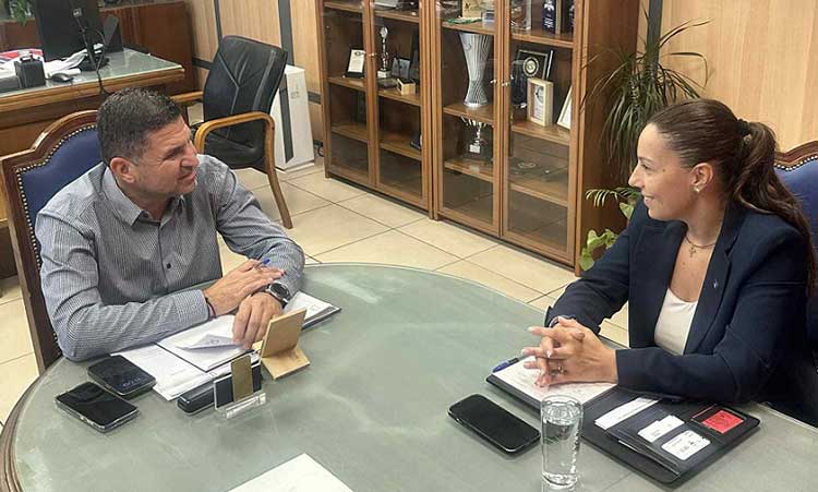 Με τον δήμαρχο Αγίας Παρασκευής συναντήθηκε η αντιπεριφερειάρχης Βόρειου Τομέα