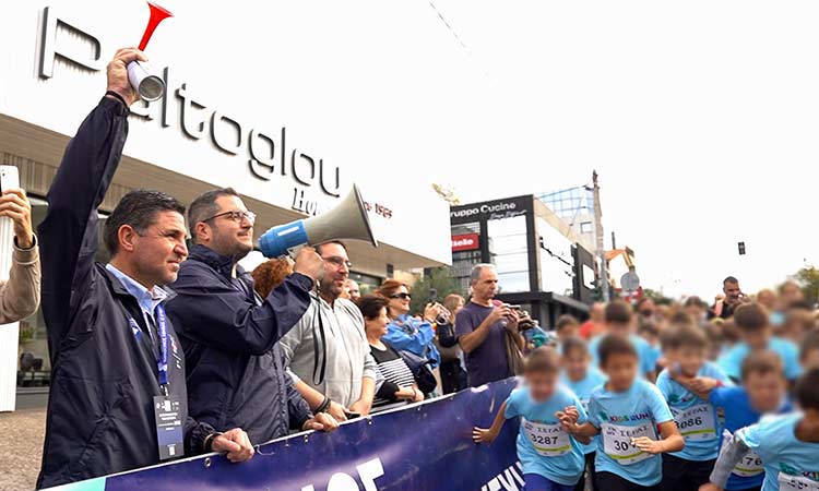 Αγία Παρασκευή: Μαζική συμμετοχή στον παιδικό αγώνα δρόμου «Kids Run» στο πλαίσιο του 42ου Μαραθωνίου