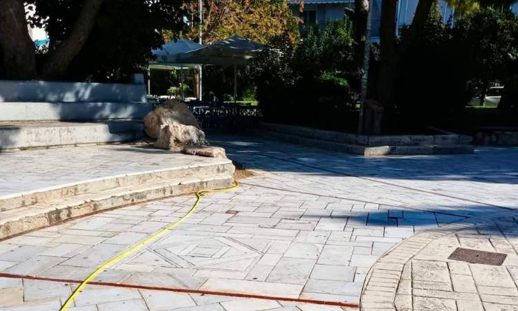 Καθαρότερη η πλατεία Ελευθερίας στο Νέο Ψυχικό