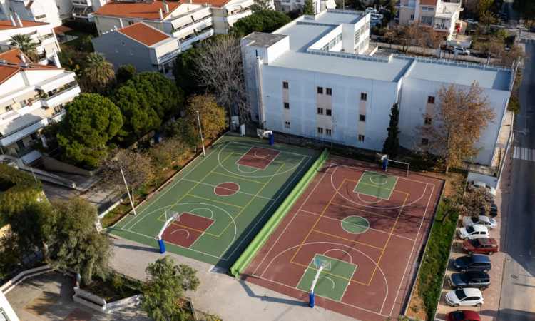Aνακατασκευάστηκαν δύο ανοιχτά γήπεδα σε 2ο Γυμνάσιο και 2ο Λύκειο Βριλησσίων