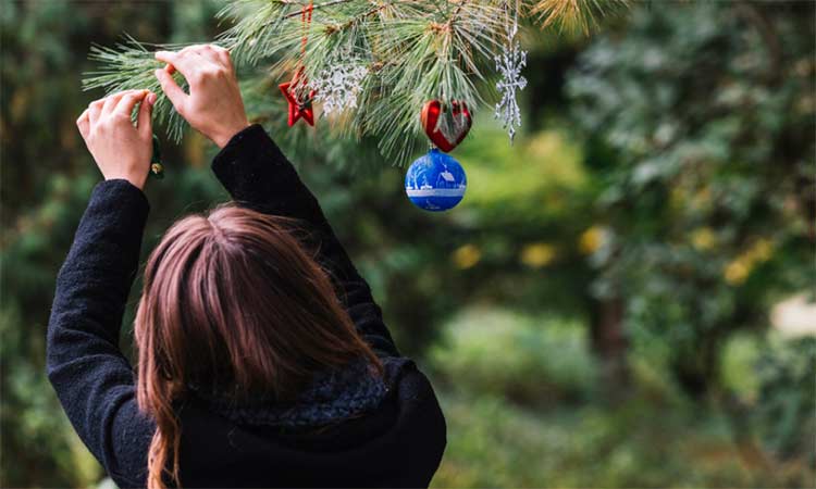 Ό,τι είμαστε αυτό στολίζουμε