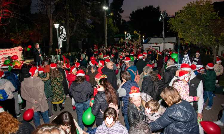 Με «Santa Run» και φωταγώγηση ξεκίνησαν οι εορταστικές εκδηλώσεις στη Νέα Ιωνία