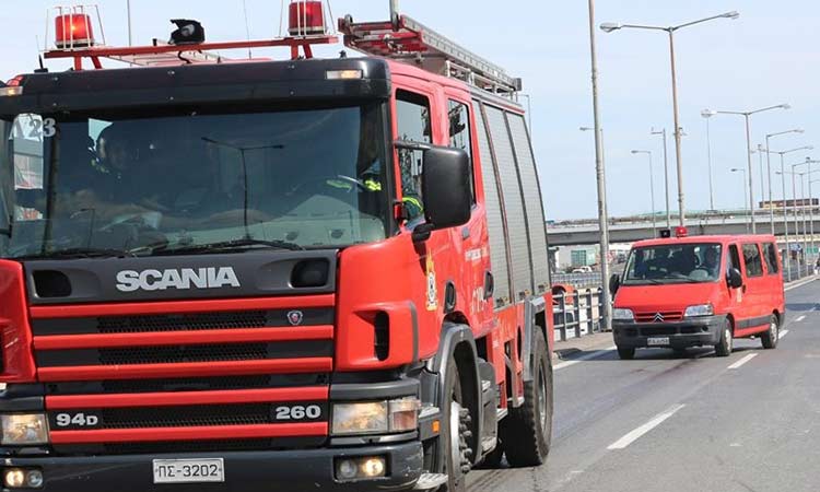 Φωτιά σε Ι.Χ. αυτοκίνητο στη Λ. Κηφισιάς στο Μαρούσι