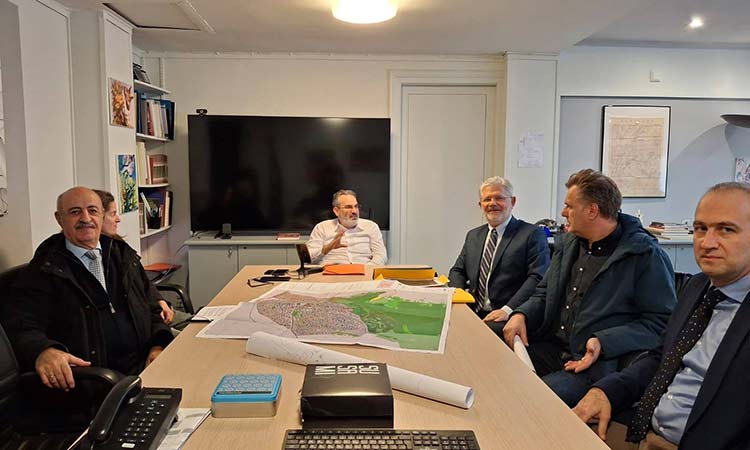 Συναντήσεις τριών παρατάξεων της αντιπολίτευσης για το αμαξοστάσιο του Δήμου Αγίας Παρασκευής