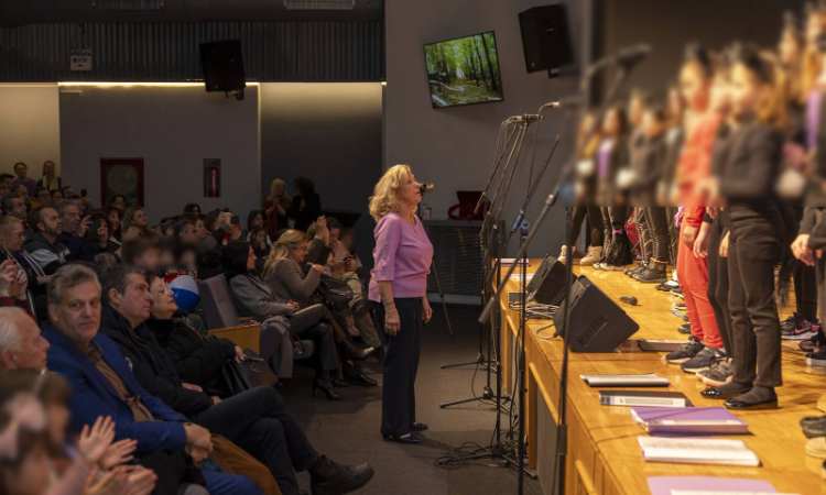 Τη μουσικοθεατρική παράσταση «Ένα γάτος μια φορά» απόλαυσε το κοινό στο Μαρούσι