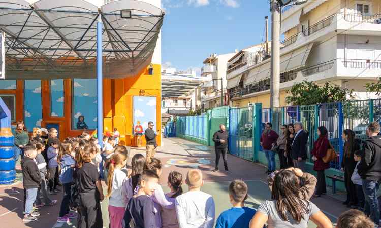 Τοποθετήθηκε το στέγαστρο στο 7ο  Δημοτικό Σχολείο Νέας Ιωνίας