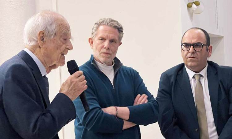 Την πρωτοχρονιάτικη πίτα της έκοψε η Τ.Ο. του ΠΑΣΟΚ – ΚΙΝ.ΑΛ. Ηρακλείου Αττικής