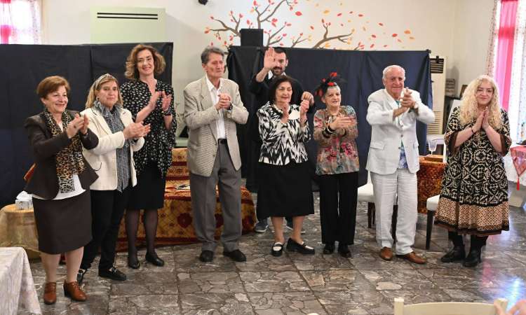 Στο Γηροκομείο Αθηνών έπαιξε η θεατρική ομάδα των ΚΑΠΗ του Δήμου Ηρακλείου Αττικής