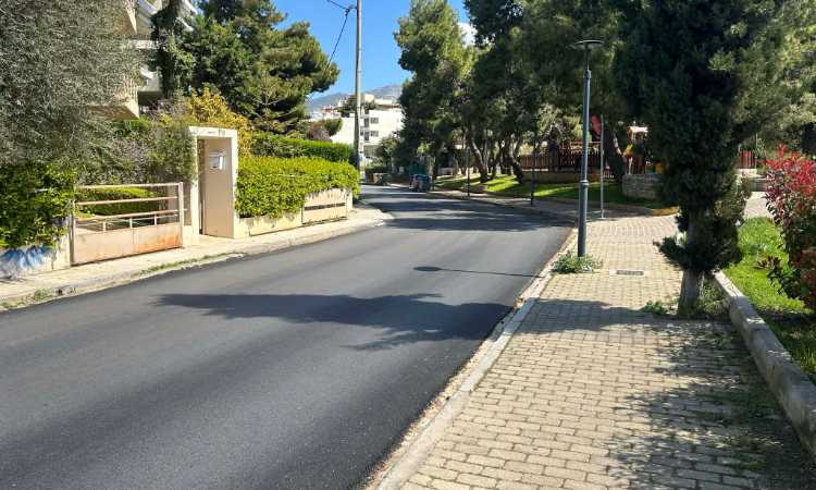 Δήμος Πεντέλης: Ολοκληρώθηκαν οι εργασίες ασφαλτόστρωσης στις οδούς Γ. Γεννηματά και Θήρας
