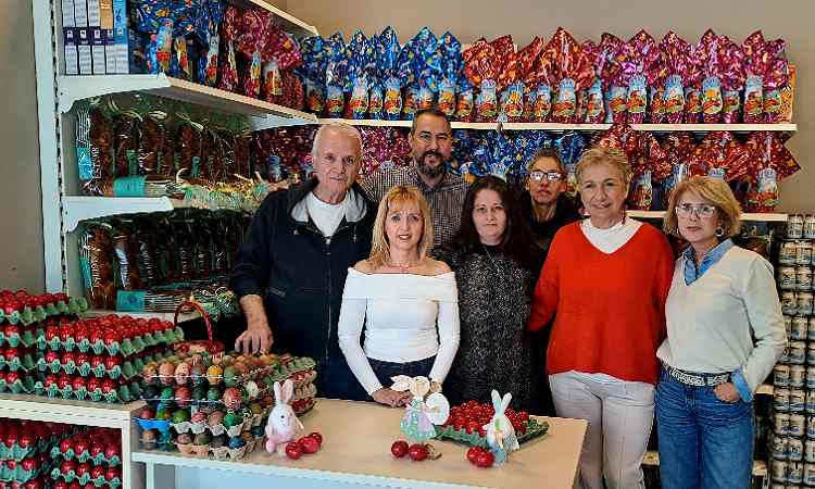 Δήμος Χαλανδρίου: Πάνω από 260 πασχαλινά καλάθια προσφέρθηκαν σε ευάλωτες οικογένειες