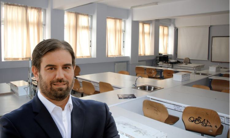 Γ. Παπαδημητρίου: Παρά τις διαβεβαιώσεις της δημοτικής αρχής παραμένει χωρίς κλιματισμό το 4ο ΓΕ.Λ.
