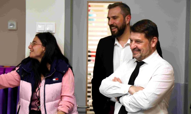 Εγκαίνια για το 17ο Νηπιαγωγείο Πετρούπολης