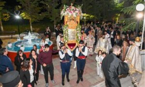 Παρουσία πλήθους πιστών ο εορτασμός της Ζωοδόχου Πηγής στη Λυκόβρυση