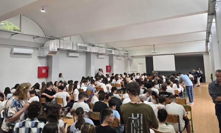 Εγκαινιάστηκε η νέα αίθουσα εκδηλώσεων στο 1ο Γυμνάσιο Ηρακλείου Αττικής