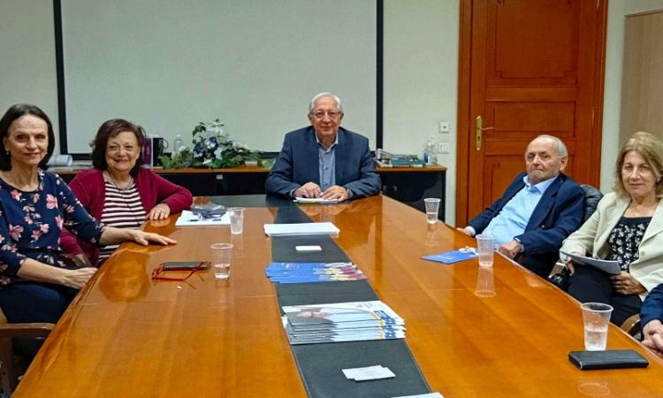 Συνάντηση Θ. Αμπατζόγλου με τη διοίκηση του Αμαλιείου Οικοτροφείου Θηλέων