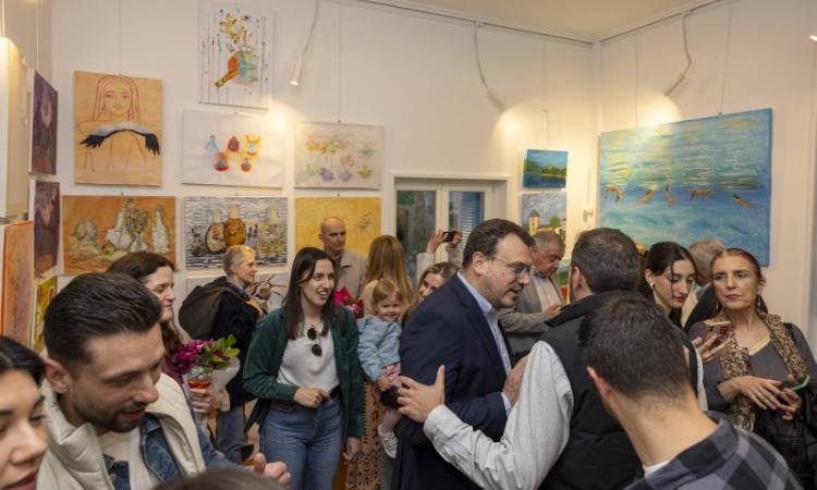 Εγκαίνια για την έκθεση ζωγραφικής των τμημάτων ενηλίκων