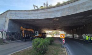 Ξεκίνησαν οι εργασίες αποκατάστασης βλαβών στη Λ. Εθνικής Αντιστάσεως