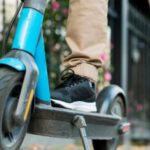 Δίχως σταματημό οι παραβάσεις οδηγών ηλεκτρικών πατινιών στην Αττική