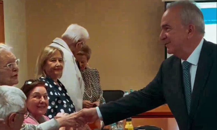 Το ΚΑΠΗ Βριλησσίων επισκέφθηκε ο Ν. Παπαθανάσης