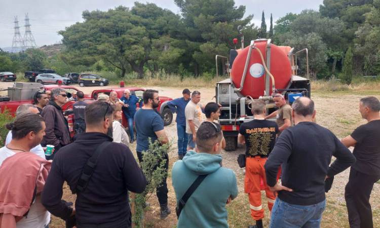Εθελοντές της Πολιτικής Προστασίας εκπαιδεύτηκαν στην κατάσβεση πυρκαγιών