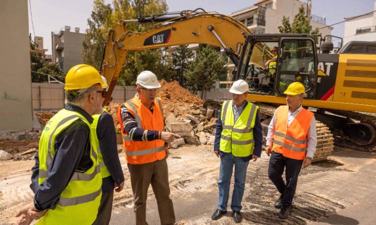Αυτοψία Θ. Αμπατζόγλου στο έργο επέκτασης του 1ου Δημοτικού Αμαρουσίου