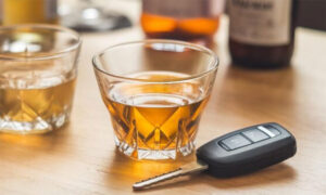 Δέκα συλλήψεις για οδήγηση υπό την επήρεια αλκοόλ στην Αττική σε μία εβδομάδα