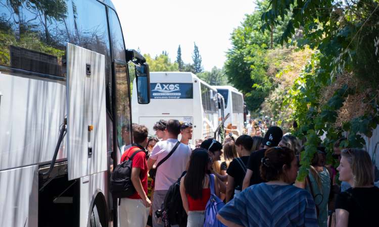 Αναχώρησε η πρώτη ομάδα παιδιών για την κατασκήνωση του Δήμου Νέας Ιωνίας