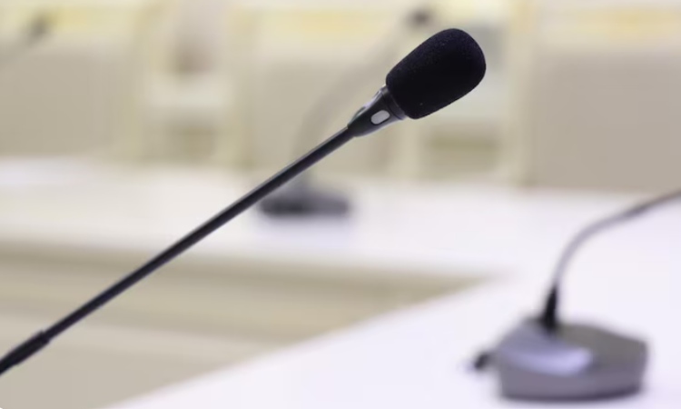 Ανοιχτές και διά ζώσης συνεδριάσεις ζητά η Λαϊκή Συσπείρωση Αττικής