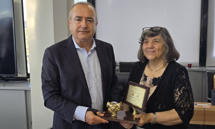 «Αδελφές» πόλεις και επίσημα πλέον ο Δήμος Ηρακλείου Αττικής και ο Δήμος Ακανθούς