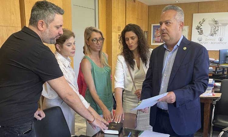 Τέσσερις νέοι μόνιμοι υπάλληλοι στον Δήμο Παπάγου – Χολαργού