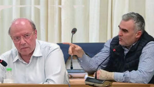«Βουβές» παραιτήσεις γ.γ. και εντεταλμένου συμβούλου στους… πρόποδες του Πεντελικού