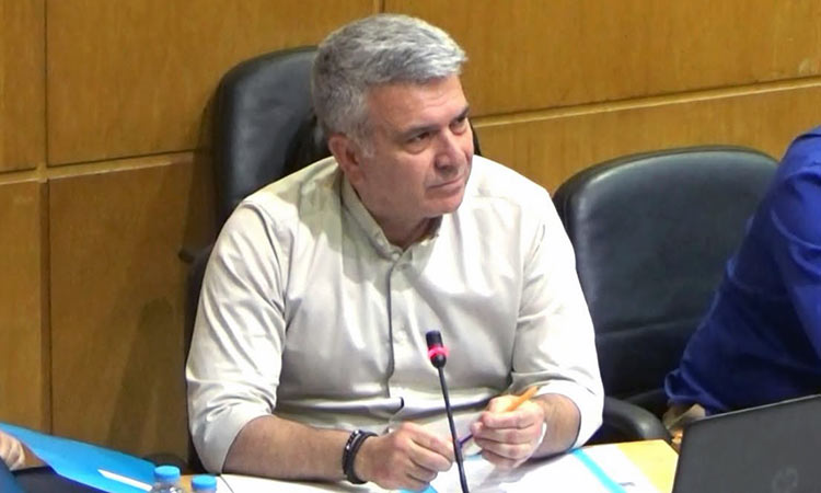 Απορρίπτει τα περί «αντικομμουνισμού» ο δήμαρχος Παναγιώτης Μανούρης