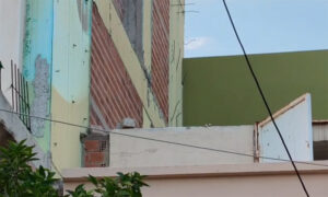 Κατέρρευσε μεσοτοιχία κτηρίου στο Μαρούσι – Τραυματίστηκε ελαφρά ένας άνδρας