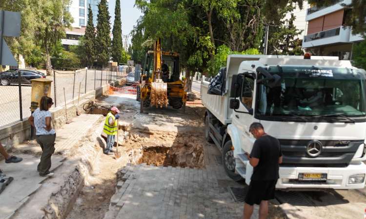 Σειρά του Παραδείσου Αμαρουσίου για τα έργα αγωγών ακαθάρτων και ομβρίων